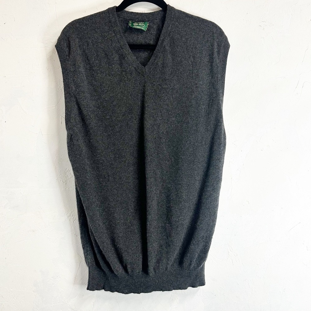 Peter Scott Scotland Mens Medium 100% Cashmere V-Neck Sweater Vest Gray
